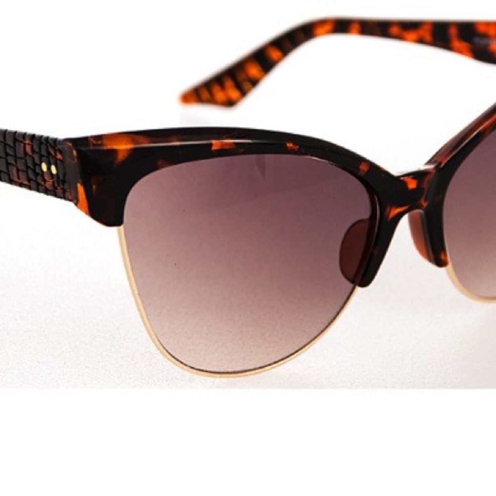 🌺Faster Pussycat Cat Eye Sunglasses 3 Colors - Picture 2 of 5